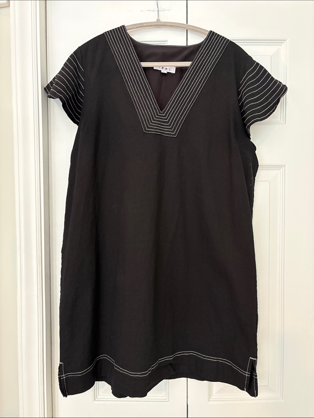 THML Black V-Neck Short Sleeve Shift Dress
